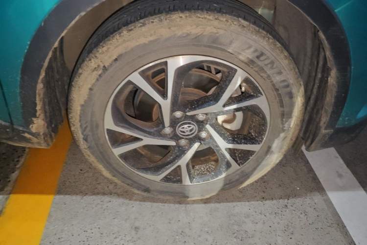 Used Toyota C-HR 2018 2.0L Leading Edition China V-standard Right Front Wheel Hub