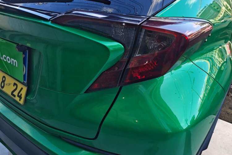 Used Toyota C-HR 2018 2.0L Leading Edition China V-standard Right Rear Taillight