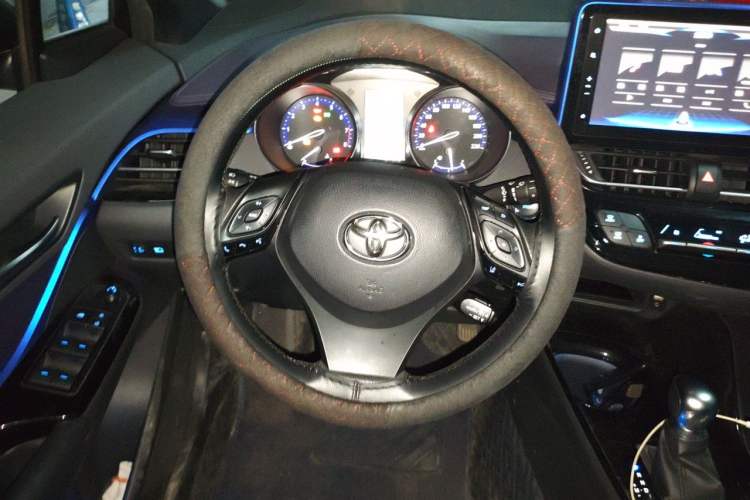 Used Toyota C-HR 2018 2.0L Leading Edition China V-standard Steering Wheel