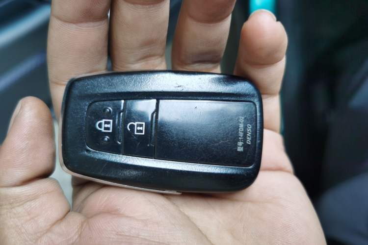 Used Toyota C-HR 2018 2.0L Leading Edition China VI Vehicle Key