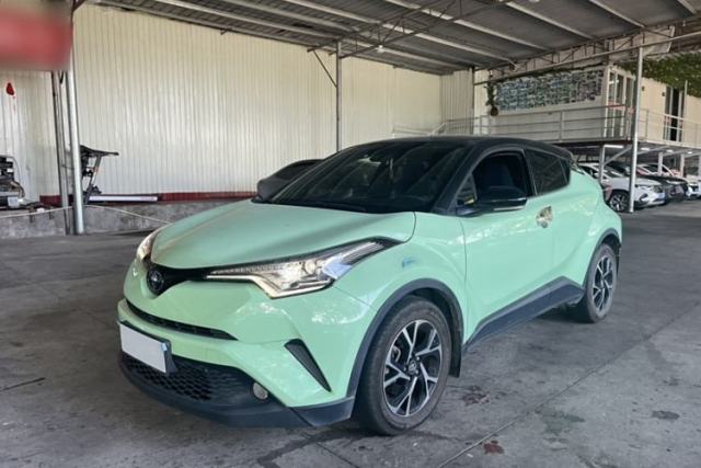 Used Toyota C-HR 2018 2.0L Luxury Sunroof Version China V Emission Standard