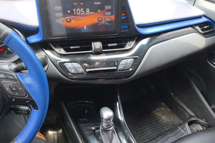 Used Toyota C-HR 2018 2.0L Leading Edition China V-standard Audio And AC Panel