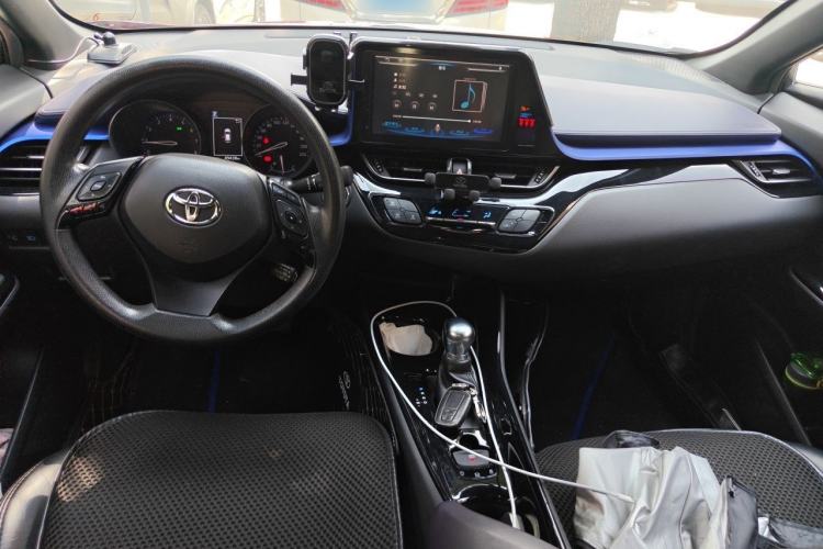Used Toyota C-HR 2018 2.0L Leading Edition China V-standard Center Console
