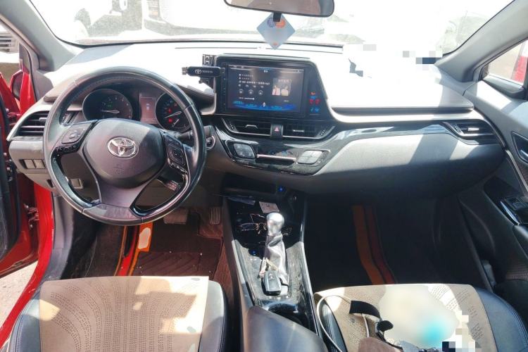 Used Toyota C-HR 2018 2.0L Flagship Version China V Standard Center Console