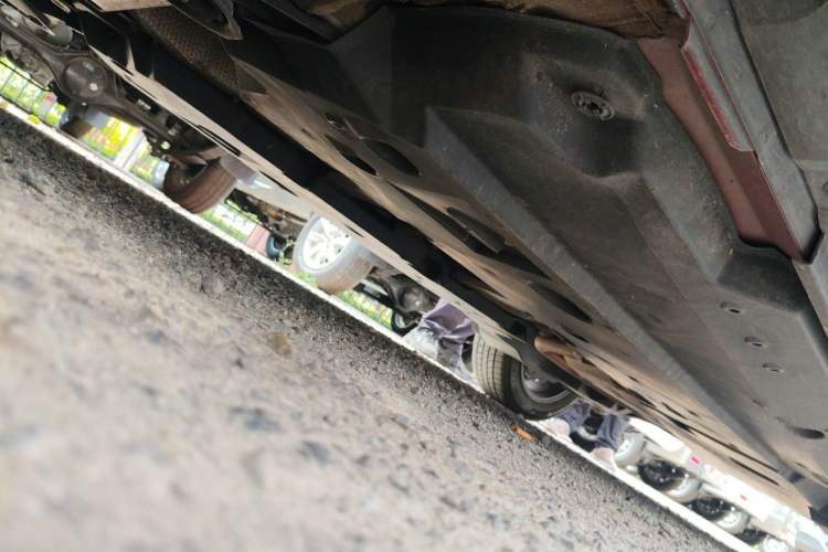 Used Toyota C-HR 2018 2.0L Flagship Version China V Standard Chassis Front Left