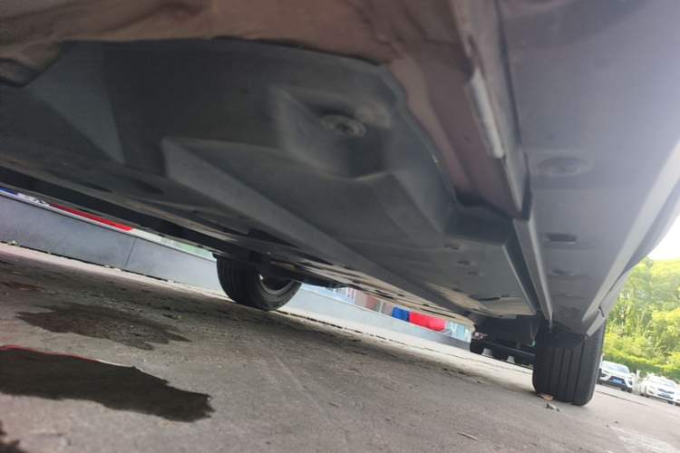 Used Toyota C-HR 2018 2.0L Leading with Sunroof China VI Standard Chassis Front Left