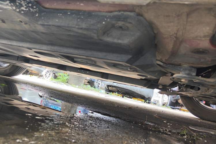 Used Toyota C-HR 2018 2.0L Leading Edition China V-standard Chassis Front Right