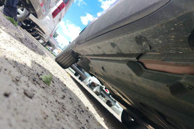 Used Toyota C-HR 2018 2.0L Flagship Version China V Standard Chassis Front Right