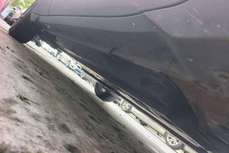 Used Toyota C-HR 2018 2.0L Leading with Sunroof China VI Standard Chassis Front Right