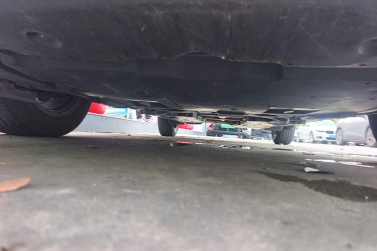 Used Toyota C-HR 2018 2.0L Leading with Sunroof China VI Standard Chassis Front