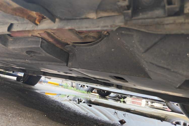Used Toyota C-HR 2018 2.0L Leading Edition China V-standard Chassis Rear Left