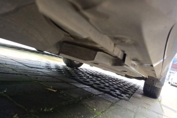 Used Toyota C-HR 2018 2.0L Leading Edition China V-standard Chassis Rear Right