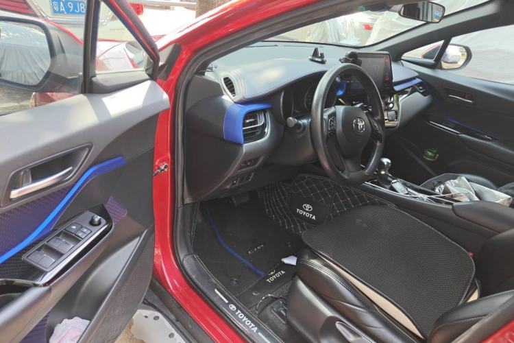 Used Toyota C-HR 2018 2.0L Leading Edition China V-standard Driver Seat