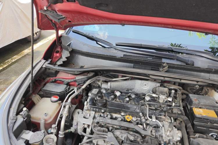 Used Toyota C-HR 2018 2.0L Leading Edition China V-standard Engine Bay Right