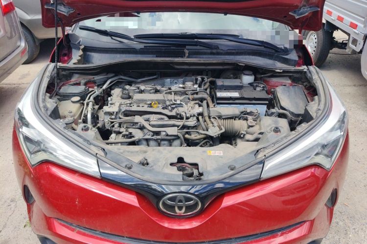 Used Toyota C-HR 2018 2.0L Flagship Version China V Standard Engine Bay