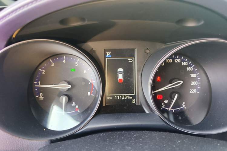 Used Toyota C-HR 2018 2.0L Leading with Sunroof China VI Standard Instrument Cluster