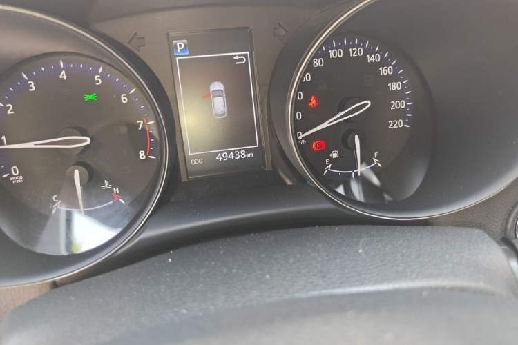 Used Toyota C-HR 2018 2.0L Leading Edition China V-standard Odometer Close Up