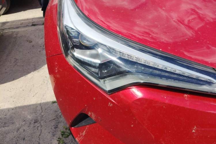 Used Toyota C-HR 2018 2.0L Flagship Version China V Standard Right Front Headlight
