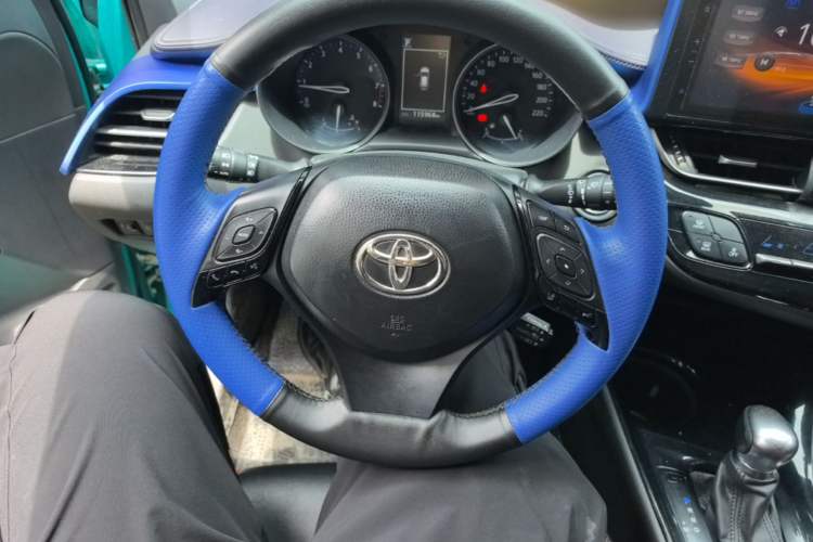 Used Toyota C-HR 2018 2.0L Leading Edition China V-standard Steering Wheel
