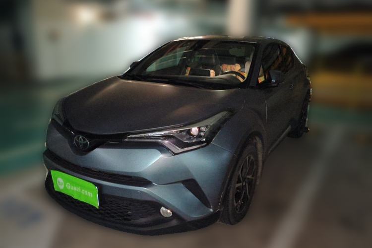 Toyota C-HR 2018 2.0L Luxury Sunroof Version China VI Standard مستعملة Guazi used car, China used car export, Used car for sale, Used  cars, Cheapest cars for sale