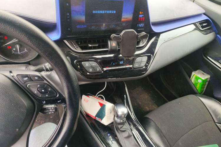 Used Toyota C-HR 2018 2.0L Luxury Edition China VI Standard Audio And AC Panel