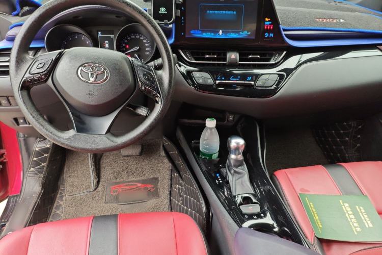 Used Toyota C-HR 2018 2.0L Leading Edition China V-standard Center Console
