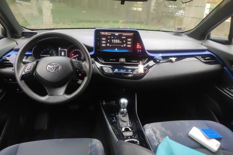 Used Toyota C-HR 2018 2.0L Leading Edition China V-standard Center Console