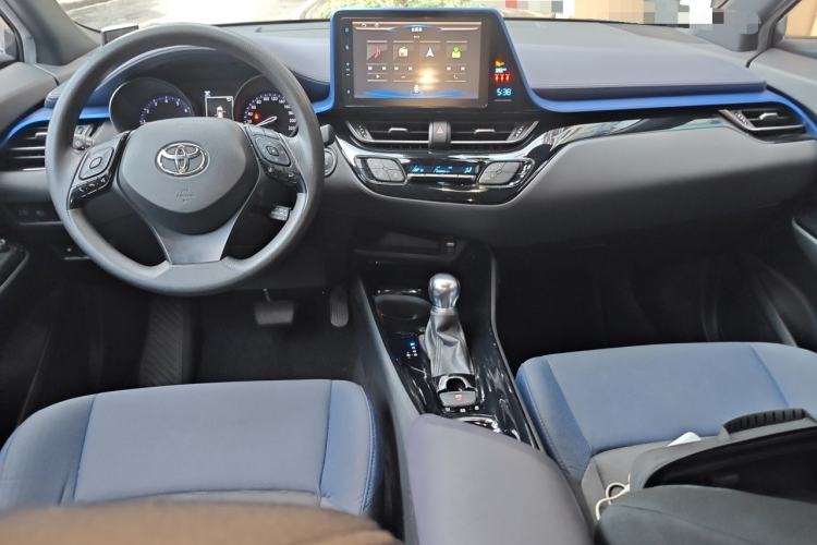 Used Toyota C-HR 2018 2.0L Leading Edition China V-standard Center Console