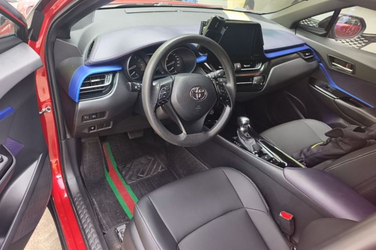 Used Toyota C-HR 2018 2.0L Leading Edition China V-standard Center Console