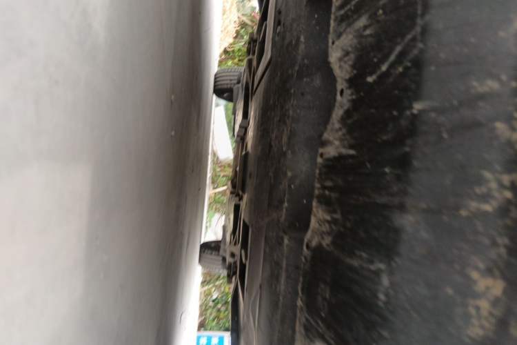 Used Toyota C-HR 2018 2.0L Luxury Sunroof Version China VI Standard Chassis Front