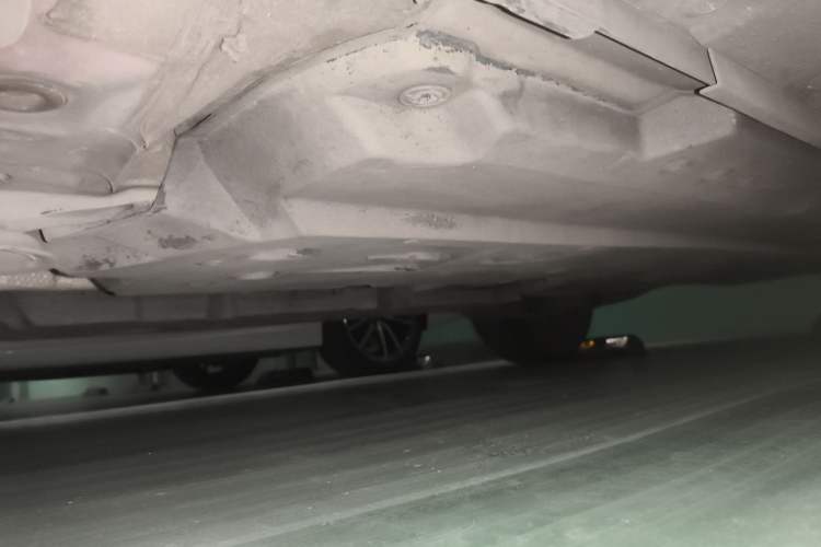 Used Toyota C-HR 2018 2.0L Leading with Sunroof China VI Standard Chassis Front Left