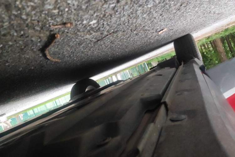 Used Toyota C-HR 2018 2.0L Leading Edition China V-standard Chassis Front Right
