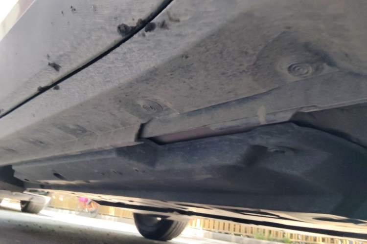 Used Toyota C-HR 2018 2.0L Leading Edition China V-standard Chassis Front Right