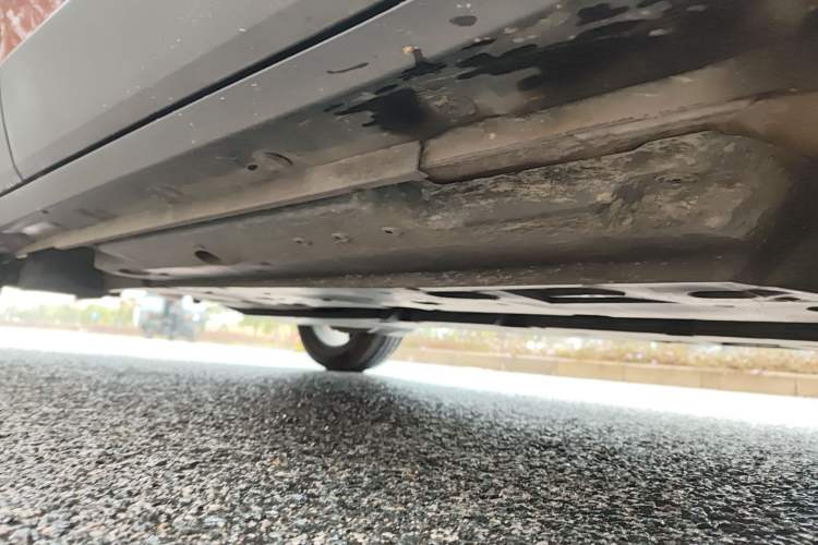 Used Toyota C-HR 2018 2.0L Leading Edition China VI Chassis Front Right
