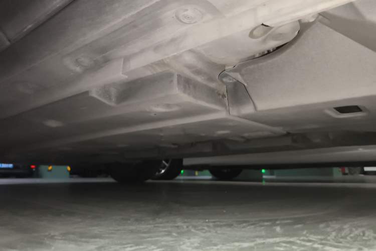 Used Toyota C-HR 2018 2.0L Leading with Sunroof China VI Standard Chassis Rear Left