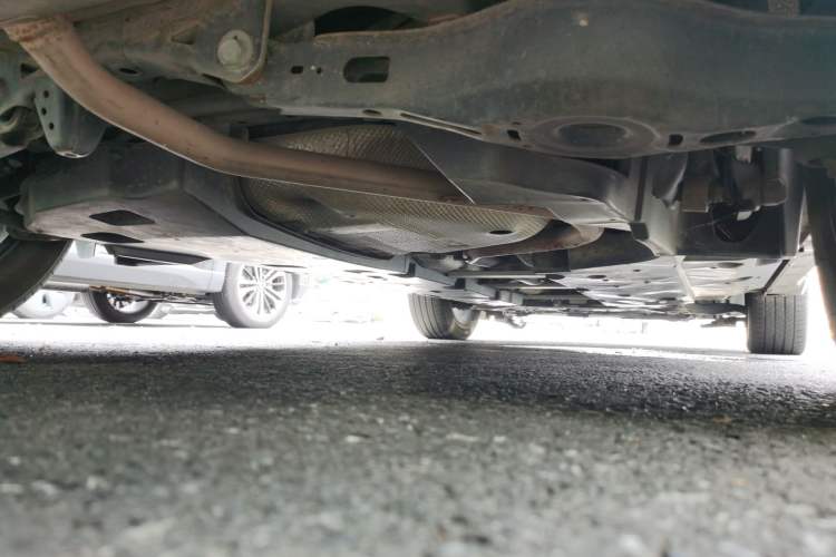 Used Toyota C-HR 2018 2.0L Leading with Sunroof China VI Standard Chassis Rear Right