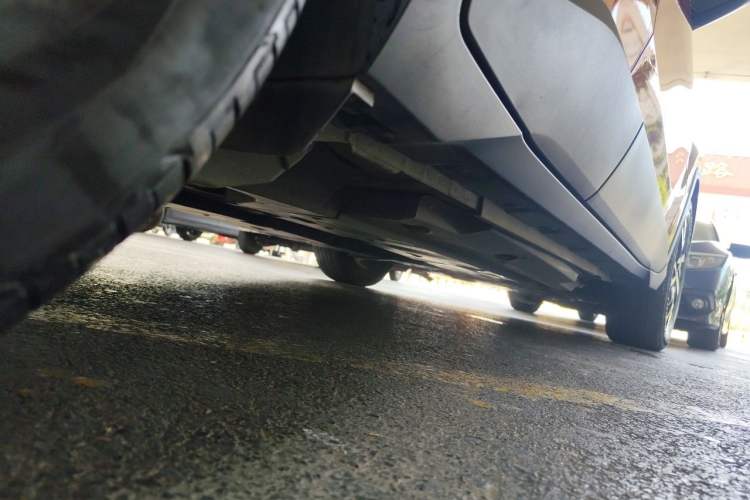 Used Toyota C-HR 2018 2.0L Leading with Sunroof China VI Standard Chassis Rear Right
