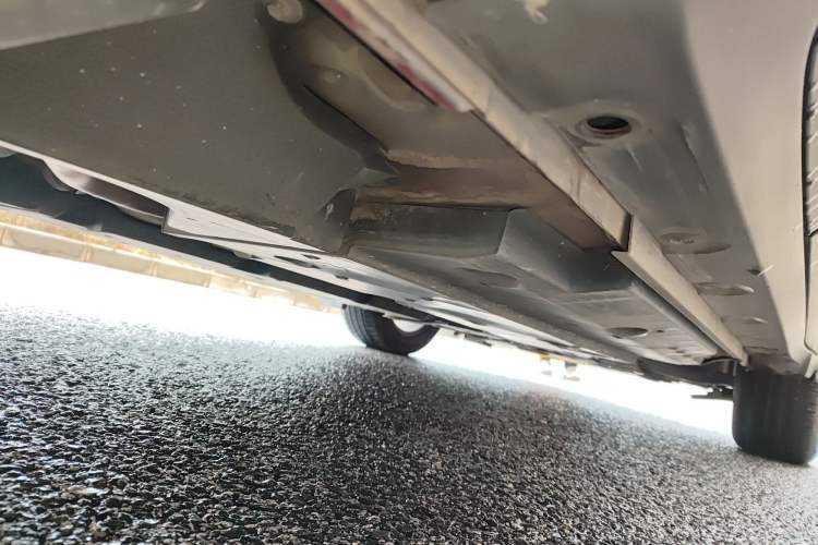 Used Toyota C-HR 2018 2.0L Leading Edition China VI Chassis Rear Right