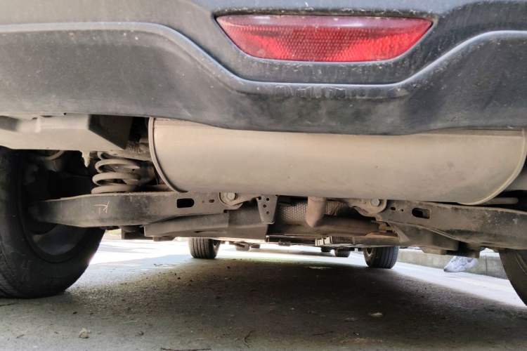 Used Toyota C-HR 2018 2.0L Leading Edition China V-standard Chassis Rear