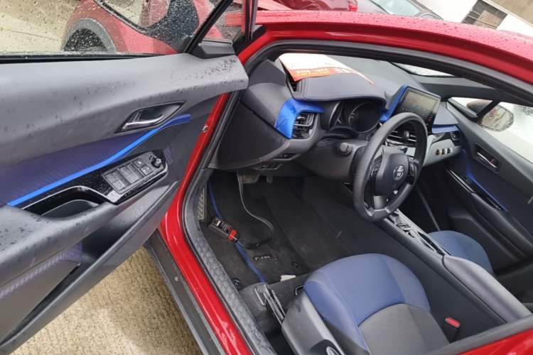 Used Toyota C-HR 2018 2.0L Leading Edition China V-standard Driver Seat