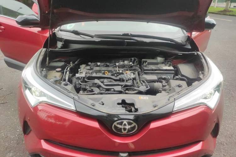 Used Toyota C-HR 2018 2.0L Leading Edition China V-standard Engine Bay