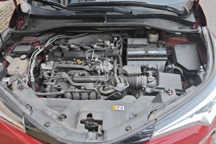Used Toyota C-HR 2018 2.0L Leading Edition China V-standard Engine Bay