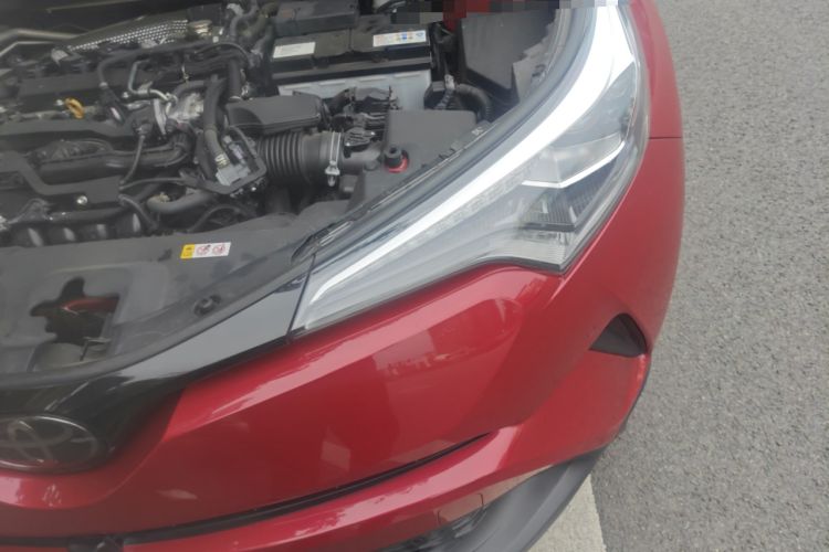 Used Toyota C-HR 2018 2.0L Luxury Sunroof Version China VI Standard Engine Bay Left