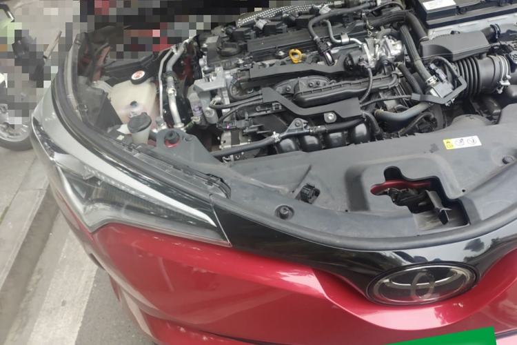 Used Toyota C-HR 2018 2.0L Luxury Sunroof Version China VI Standard Engine Bay Right