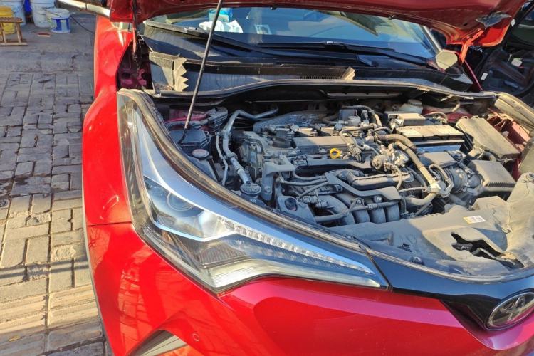 Used Toyota C-HR 2018 2.0L Flagship Edition China VI Standard Engine Bay Right