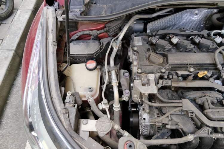 Used Toyota C-HR 2018 2.0L Leading Edition China V-standard Engine Bay Right