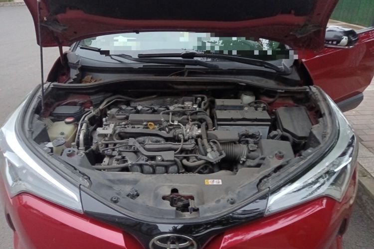 Used Toyota C-HR 2018 2.0L Luxury Edition China VI Standard Engine Bay