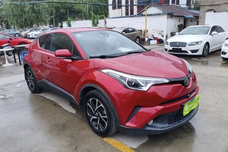 Used Toyota C-HR 2018 2.0L Leading Edition China V-standard Exterior 1