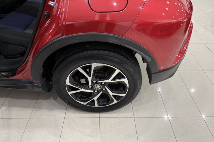 Used Toyota C-HR 2018 2.0L Luxury Edition China V Standard Exterior 10
