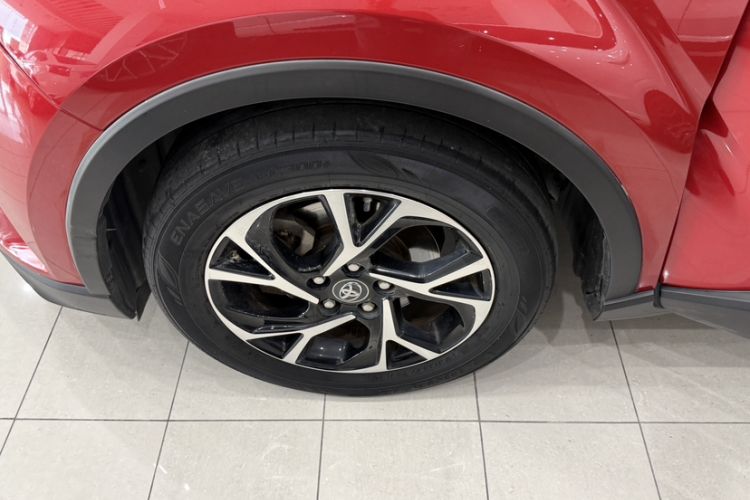 Used Toyota C-HR 2018 2.0L Luxury Edition China V Standard Exterior 11